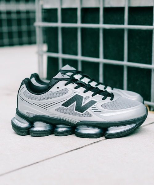 NEW BALANCE(ニューバランス)の「2000 U20006OU(スニーカー・メンズ・シルバー・23.0cm/23.5cm/24.0cm/24.5cm/25.0cm/25.5cm/26.0cm/26.5cm/27.0cm/27.5cm/28.0cm/28.5cm/29.0cm/30.0cm)」の6枚目の写真