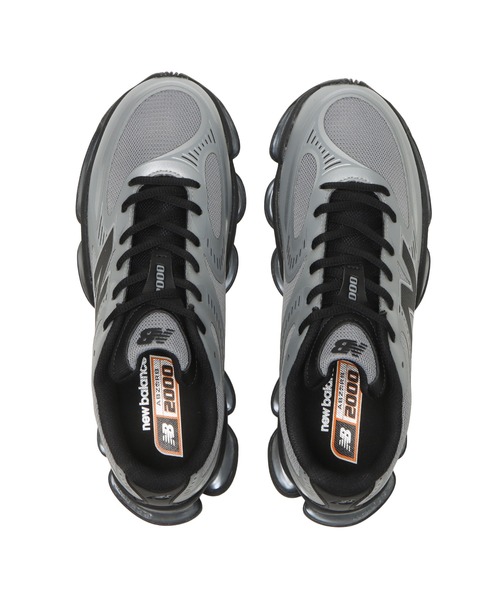 NEW BALANCE(ニューバランス)の「2000 U20006OU(スニーカー・メンズ・シルバー・23.0cm/23.5cm/24.0cm/24.5cm/25.0cm/25.5cm/26.0cm/26.5cm/27.0cm/27.5cm/28.0cm/28.5cm/29.0cm/30.0cm)」の5枚目の写真