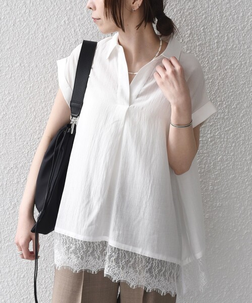 SHIPS Colors(シップス カラーズ)の「SHIPS Colors:〈手洗い可能〉ヘム レース スキッパー ブラウス◇(シャツ/ブラウス・レディース・ライトブルー/ブラック/ブラウン/オフホワイト・ONE SIZE)」の2枚目の写真
