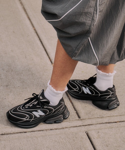 NEW BALANCE(ニューバランス)の「Abzorb 5030(スニーカー・メンズ・グレー/ブラック×シルバー・23.0cm/22.5cm/27.5cm/27.0cm/26.5cm/26.0cm/25.5cm/25.0cm/30.0cm/29.0cm/28.5cm/28.0cm/24.5cm/24.0cm/23.5cm)」の2枚目の写真