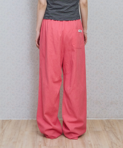 KIJIKO(キジコ)の「ke613. Move Pigment Wide Pants Red(その他パンツ・レディース・レッド・SMALL/MEDIUM)」の3枚目の写真