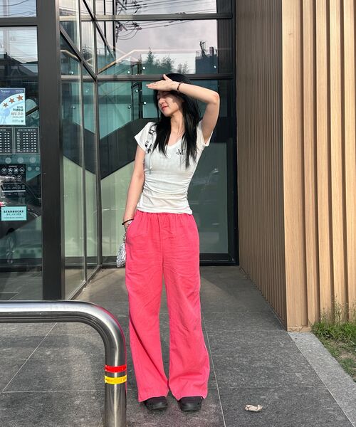 KIJIKO(キジコ)の「ke613. Move Pigment Wide Pants Red(その他パンツ・レディース・レッド・SMALL/MEDIUM)」の10枚目の写真