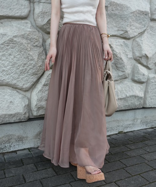 LAULEN(ローレン)の「sheer pleats flare long skirt /シアープリーツフレアロングスカート(スカート・レディース・ブラウン/アイボリー/ラベンダー/カーキ・FREE)」の2枚目の写真