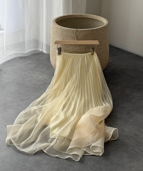 LAULEN(ローレン)の「sheer pleats flare long skirt /シアープリーツフレアロングスカート(スカート・レディース・ブラウン/アイボリー/ラベンダー/カーキ・FREE)」の6枚目の写真