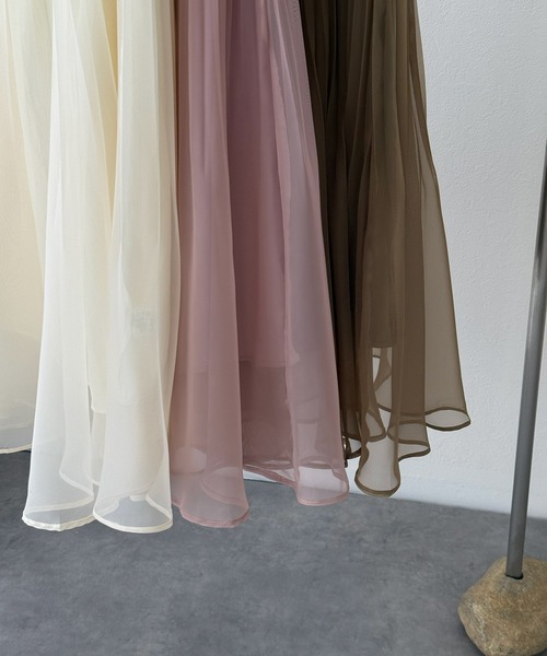 LAULEN(ローレン)の「sheer pleats flare long skirt /シアープリーツフレアロングスカート(スカート・レディース・ブラウン/アイボリー/ラベンダー/カーキ・FREE)」の12枚目の写真