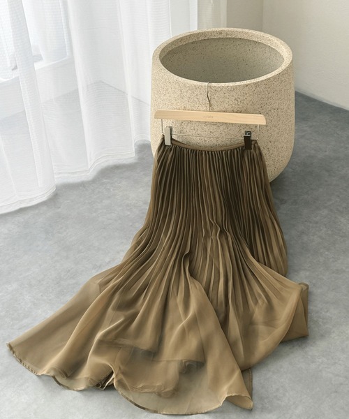 LAULEN(ローレン)の「sheer pleats flare long skirt /シアープリーツフレアロングスカート(スカート・レディース・ブラウン/アイボリー/ラベンダー/カーキ・FREE)」の8枚目の写真