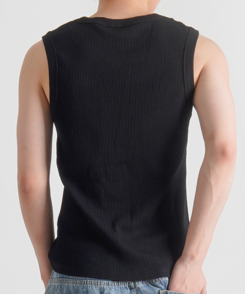 BUTTON SEOUL(ボタンソウル)の「リブテクスチャーソフトスリーブレス(3カラー)(Tシャツ/カットソー・メンズ・ブラック/ホワイト/グレー・MEDIUM/LARGE/X-LARGE)」の5枚目の写真