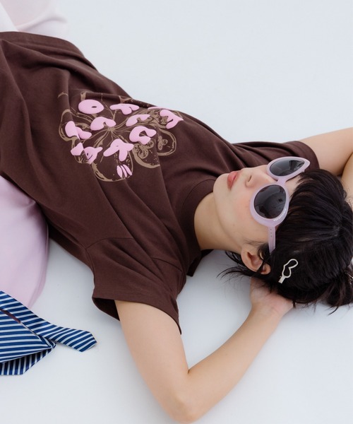 FLUKE HOLIC(フロックホリック)の「Puff logo print TEE(Tシャツ/カットソー・レディース・ブラウン/ホワイト/ネイビー・LARGE/MEDIUM/SMALL)」の15枚目の写真