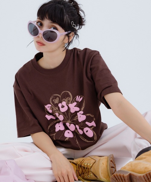 FLUKE HOLIC(フロックホリック)の「Puff logo print TEE(Tシャツ/カットソー・レディース・ブラウン/ホワイト/ネイビー・LARGE/MEDIUM/SMALL)」の12枚目の写真