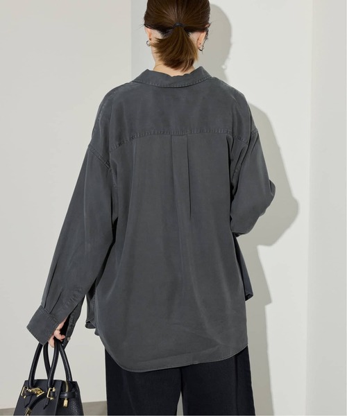 SLOBE IENA（スローブイエナ）の「《シリーズあり/セットアップ可/追加》製品染めシャツ（シャツ/ブラウス・レディース・グレー/ブラウン・FREE）」の21枚目の写真