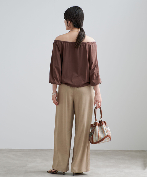 IENA(イエナ)の「《接触冷感/手洗い可/セットアップ対応》テンダーツイルイージーパンツ(その他パンツ・レディース・ベージュ/グレー・38/36/34)」の14枚目の写真