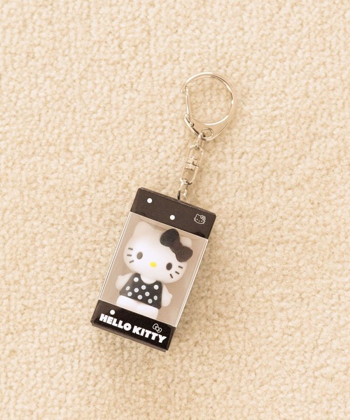 LOWRYS FARM(ローリーズファーム)の「【HELLO KITTY】DOTパケイリキーチャーム 759905 /GOODS(キーホルダー・レディース・ブラック/ブラウン/レッド・FREE)」の2枚目の写真