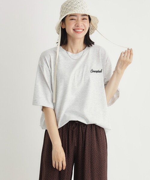 Right-on(ライトオン)の「袖刺繍ビッグTシャツ(Tシャツ/カットソー・レディース・グレー/チャコールグレー・05/04/03)」の4枚目の写真