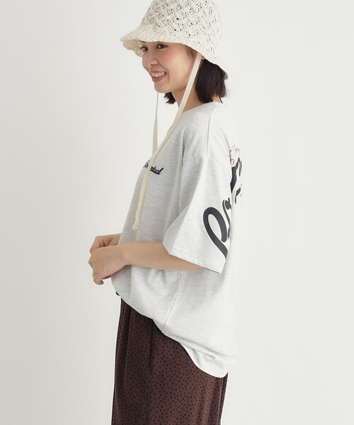 Right-on(ライトオン)の「袖刺繍ビッグTシャツ(Tシャツ/カットソー・レディース・グレー/チャコールグレー・05/04/03)」の5枚目の写真