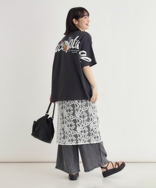 Right-on(ライトオン)の「袖刺繍ビッグTシャツ(Tシャツ/カットソー・レディース・グレー/チャコールグレー・05/04/03)」の12枚目の写真