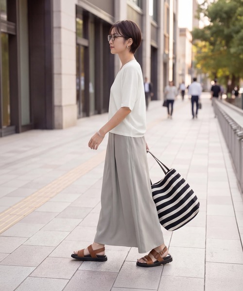 STYLE DELI(スタイルデリ)の「【LUXE】麻混リラックスVネックニットトップス(Tシャツ/カットソー・レディース・イエロー/ブラック/ホワイト/パープル・FREE)」の13枚目の写真