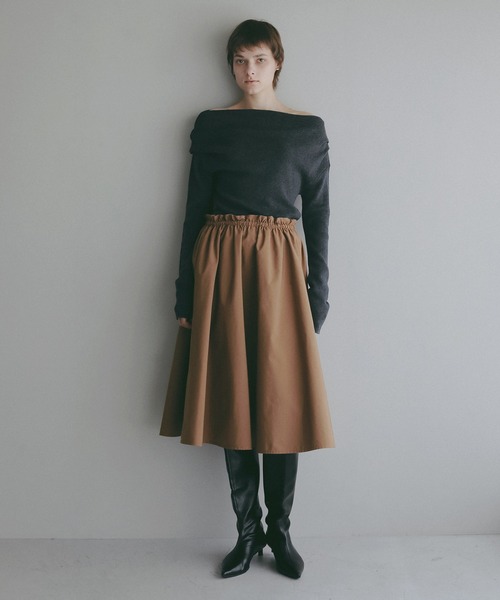 MANOF（マノフ）の「WAIST GATHERED FLARED SKIRT（スカート・レディース・キャメル/ブラック・S/M）」の9枚目の写真