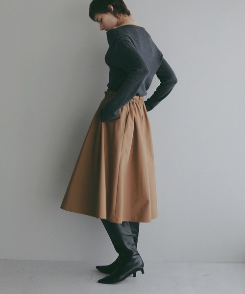MANOF（マノフ）の「WAIST GATHERED FLARED SKIRT（スカート・レディース・キャメル/ブラック・S/M）」の10枚目の写真