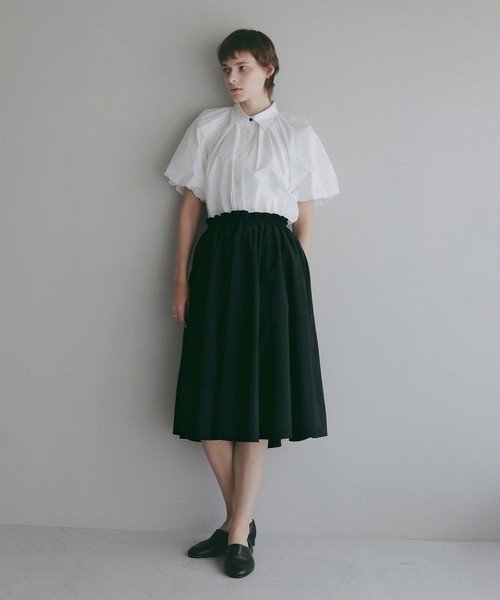 MANOF（マノフ）の「WAIST GATHERED FLARED SKIRT（スカート・レディース・キャメル/ブラック・S/M）」の14枚目の写真