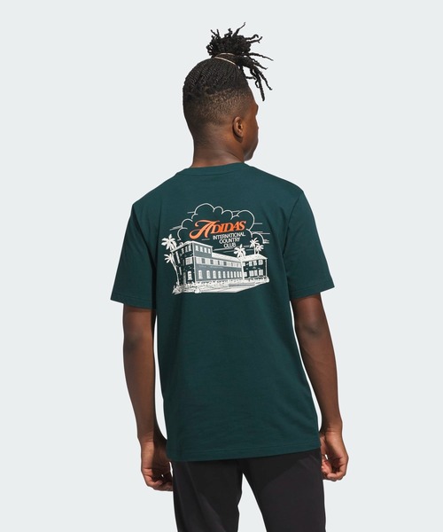 adidas(アディダス)の「カントリークラブ シーニック グラフィック 半袖Tシャツ / アディダス adidas(Tシャツ/カットソー・メンズ・グリーン・X-SMALL/XX-LARGE/3XL/LARGE/MEDIUM/SMALL/X-LARGE)」の2枚目の写真