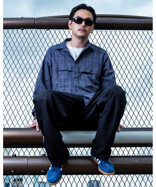 adidas(アディダス)の「アディダス 【adidas】- 【SAMBA OG Night Indigo/Warm Vanilla/GUM2(Light Brown) KK2273 】(スニーカー・メンズ・インディゴブルー・24.5cm/24.0cm/23.5cm/23.0cm/28.5cm/28.0cm/27.5cm/27.0cm/26.5cm/26.0cm/25.5cm/25.0cm)」の11枚目の写真