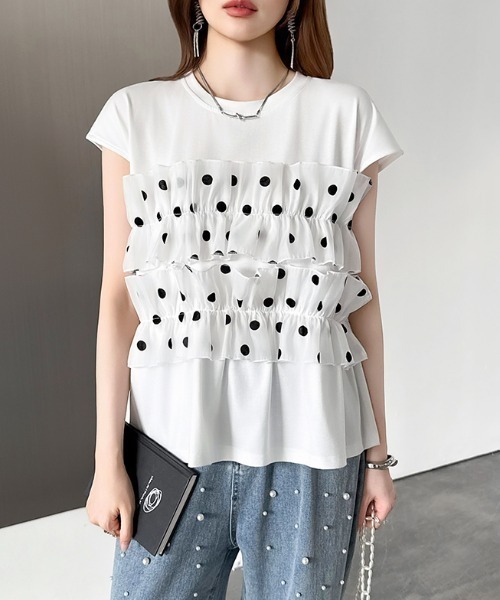 COCOMOMO(ココモモ)の「ドットフリルトップス ギャザーフリル ドット Tシャツ カットソー フレンチスリーブ フリルトップス ペプラム フレア 夏服(Tシャツ/カットソー・レディース・ブラック/ホワイト・FREE)」の1枚目の写真