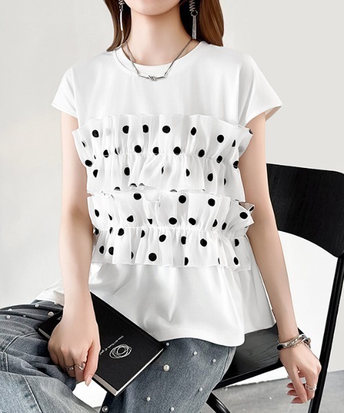 COCOMOMO(ココモモ)の「ドットフリルトップス ギャザーフリル ドット Tシャツ カットソー フレンチスリーブ フリルトップス ペプラム フレア 夏服(Tシャツ/カットソー・レディース・ブラック/ホワイト・FREE)」の15枚目の写真