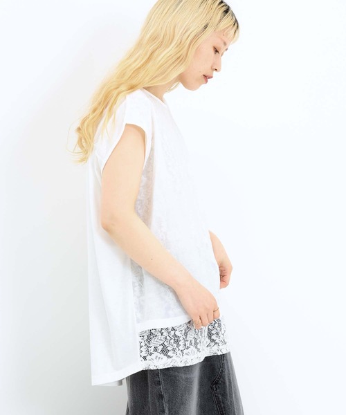 HEART MARKET(ハートマーケット)の「レースシアー異素材切り替えプルオーバー(Tシャツ/カットソー・レディース・ブラック/チャコール/ホワイト/グレイッシュベージュ・FREE)」の5枚目の写真