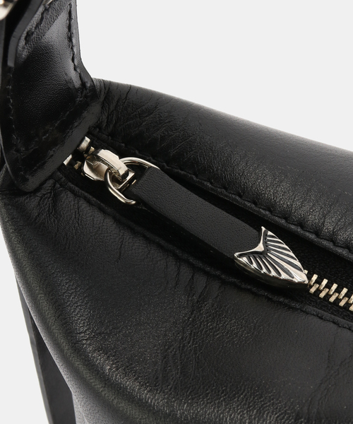 TOGA TOO(トーガトゥ)の「TOGA TOO/トーガトゥ Leather mini bag バッグ(ハンドバッグ・レディース・ブラック・FREE)」の4枚目の写真