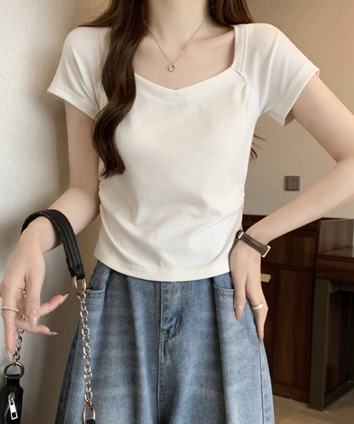 2ly2（トゥーリートゥー）の「変形スクエアネック 半袖カットソー（Tシャツ/カットソー・レディース・ホワイト/ブラック・FREE）」の3枚目の写真