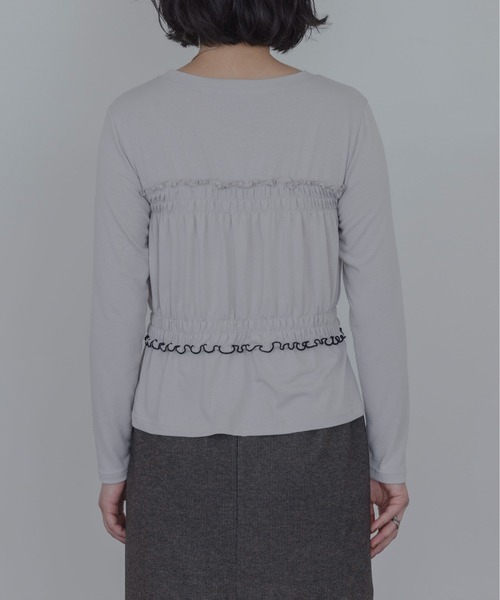 Eimee Law(エイミーロウ)の「ベアレイヤード シャーリングテキストトップス(Tシャツ/カットソー・レディース・ブラック/ダークグレー/ベージュ/ダークブラウン・FREE)」の22枚目の写真