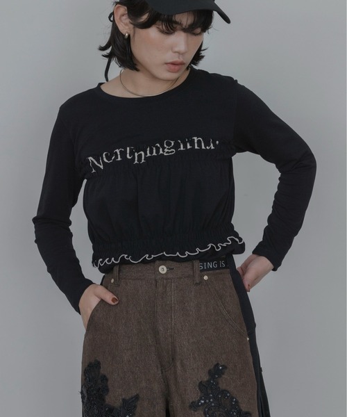 Eimee Law(エイミーロウ)の「ベアレイヤード シャーリングテキストトップス(Tシャツ/カットソー・レディース・ブラック/ダークグレー/ベージュ/ダークブラウン・FREE)」の16枚目の写真