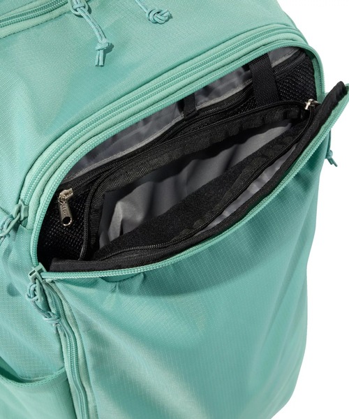 L.L.Bean(エルエルビーン)の「コンフォート・キャリー・ラップトップ・パック、32L(バックパック/リュック・レディース・ネイビー/ブラック・ONE SIZE)」の12枚目の写真