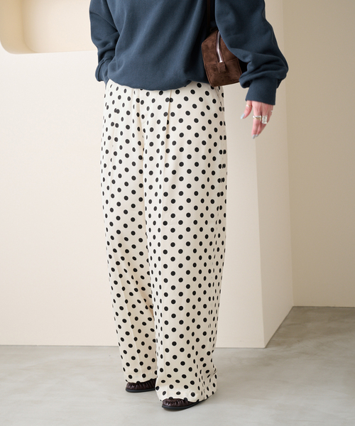 B.C STOCK(ベーセーストック)の「【ZOZO先行販売】手洗い可 / Gleamy / グリーミー ドットパンツ(スラックス・レディース・ブラック/ホワイト・FREE)」の16枚目の写真