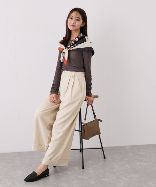Jayro(ジャイロ)の「ボタンデザインワイドストレートパンツ(その他パンツ・レディース・ベージュ/チャコールグレー・M)」の16枚目の写真