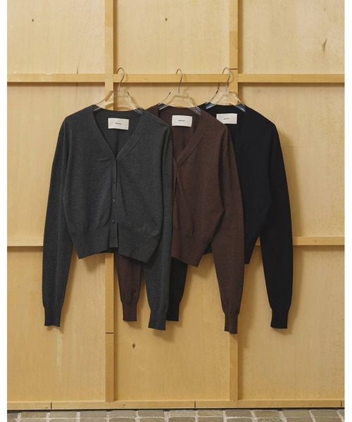 TODAYFUL(トゥデイフル)の「Cotton Cashmere Cardigan 12620506(カーディガン/ボレロ・レディース・チャコールグレー/ブラウン/ブラック・FREE)」の4枚目の写真
