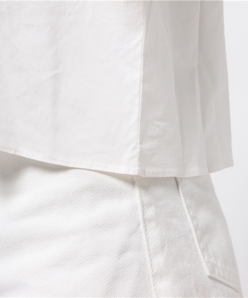 RAY CASSIN（レイカズン）の「シャーリングオフショルブラウス（シャツ/ブラウス・レディース・オフホワイト/ネイビー/オレンジ・FREE）」の9枚目の写真