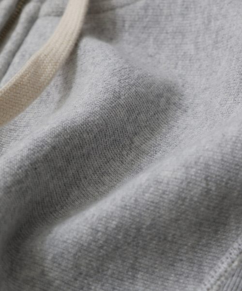 Champion（チャンピオン）の「【別注】CHAMPION リバースウィーブジップパーカー（パーカー・メンズ・アイボリー/グレー/ネイビー・2/3/4）」の13枚目の写真