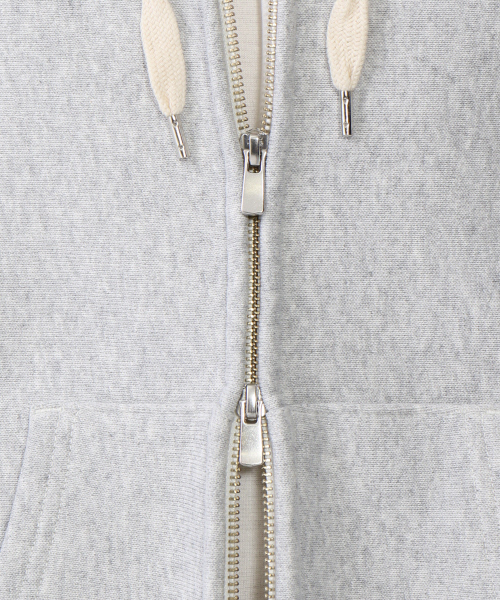 Champion（チャンピオン）の「【別注】CHAMPION リバースウィーブジップパーカー（パーカー・メンズ・アイボリー/グレー/ネイビー・2/3/4）」の14枚目の写真