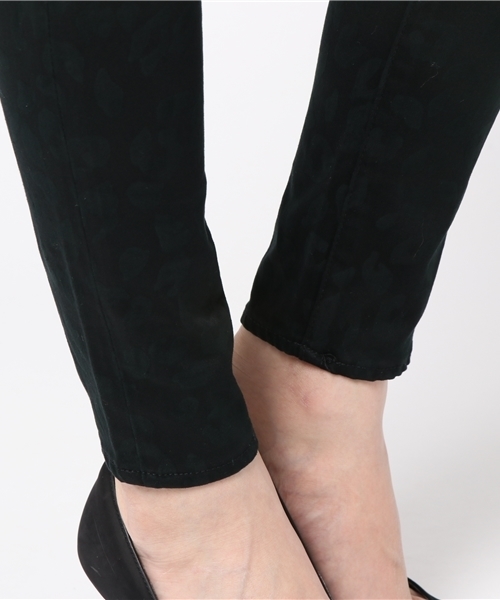 AZUL by moussy（アズールバイマウジー）の「アニマル柄起毛スキニー（その他パンツ・レディース・ブラック・X-SMALL/SMALL/LARGE/MEDIUM/X-LARGE）」の8枚目の写真