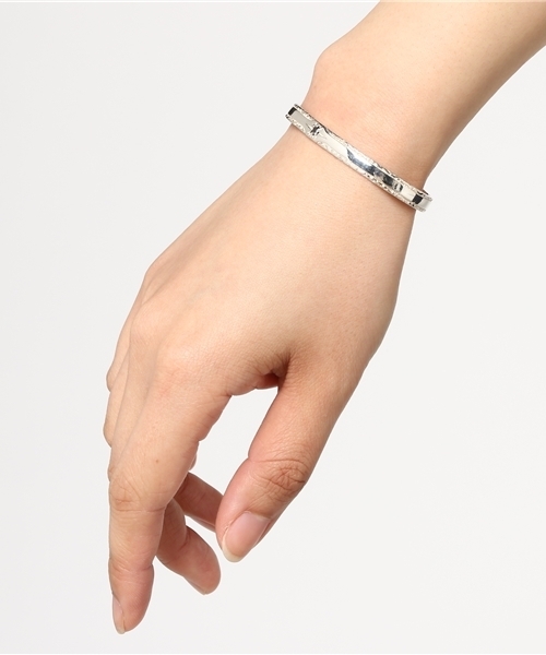 con affetto(original)(コン アフェット)の「シルバー925キュービックジルコニアバングル(バングル/リストバンド・レディース・シルバー/シルバー系その他・ONE SIZE)」の5枚目の写真