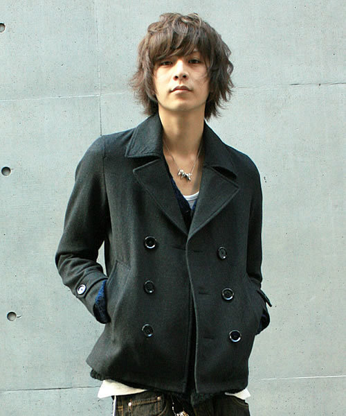 WEGO（ウィゴー）の「ベーシックメルトンPコート（ピーコート・メンズ・ブラック/ダークグレー/ライトグレー/グレイッシュベージュ/ネイビー/レッド/ワイン/ダークブラウン/ロイヤルブルー/ピンク系その他・SMALL/MEDIUM/LARGE/X-LARGE）」の2枚目の写真