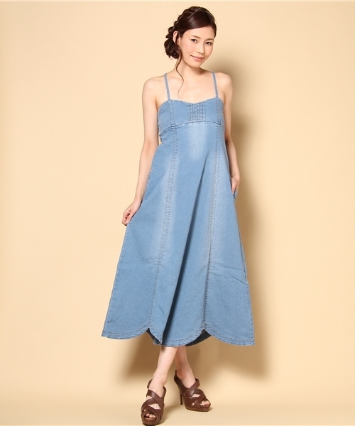 Ray BEAMS(レイビームス)の「Ray BEAMS / デニム マキシキャミワンピース(ワンピース・レディース・インディゴブルー・0/1)」の1枚目の写真