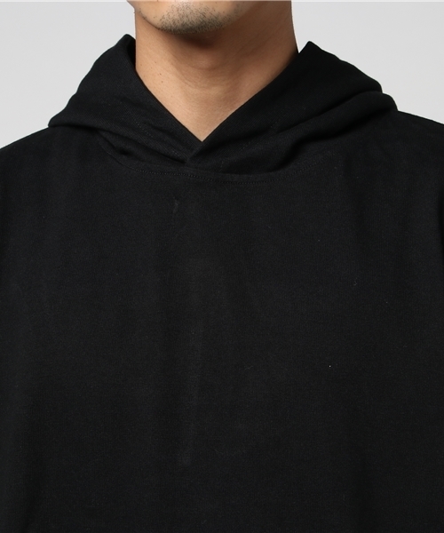 niko and...(ニコアンド)の「<NUMERALS>度詰めパーカープルオーバー(パーカー・メンズ・ベージュ/ブラック/ホワイト・MEDIUM/SMALL/LARGE)」の5枚目の写真