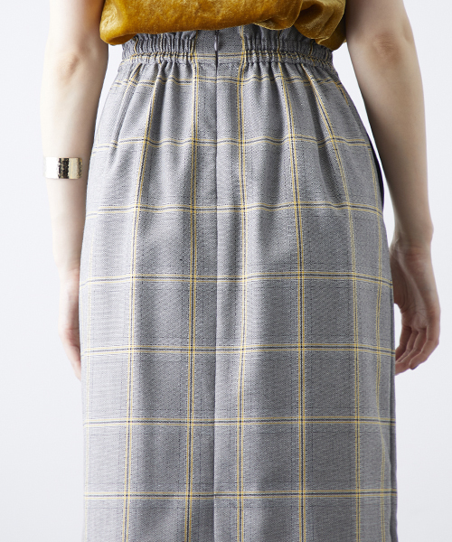 STUDIOUS(ステュディオス)の「アソートチェックミディースリットスカート(スカート・レディース・ライトグレー/ネイビー・0/1)」の8枚目の写真