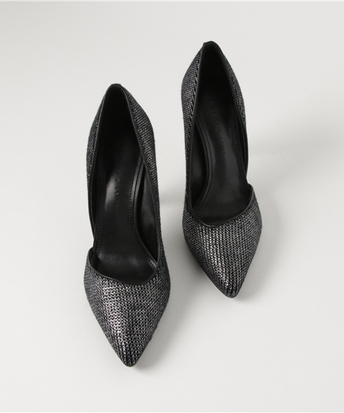 CHARLES & KEITH(チャールズ & キース)の「ポインテッドドルセーヒール / POINTED D'ORSAY HEELS(パンプス・レディース・ブラック/シルバー・22.5cm/23.5cm/23cm/24.5cm/25.5cm/25cm)」の3枚目の写真