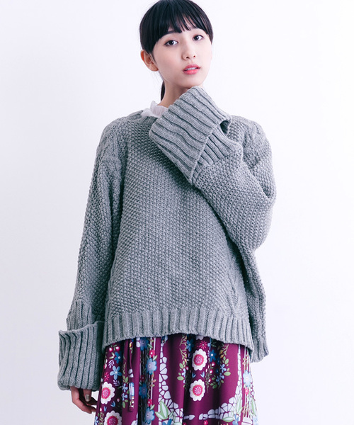 MERLOT（メルロー）の「ローゲージ模様編みニットトップス0069（ニット/セーター・レディース・ブラック/ベージュ/グレー/レッド/ブルーグリーン・FREE）」の2枚目の写真