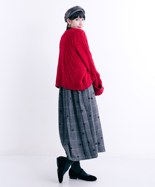 MERLOT（メルロー）の「ローゲージ模様編みニットトップス0069（ニット/セーター・レディース・ブラック/ベージュ/グレー/レッド/ブルーグリーン・FREE）」の7枚目の写真