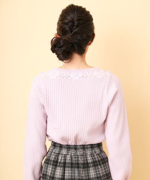 OLIVE des OLIVE(オリーブデオリーブ)の「レース切替えフリル プルオーバー(ニット/セーター・レディース・ブラック/オフホワイト/ボルドー/ラベンダー・FREE)」の9枚目の写真