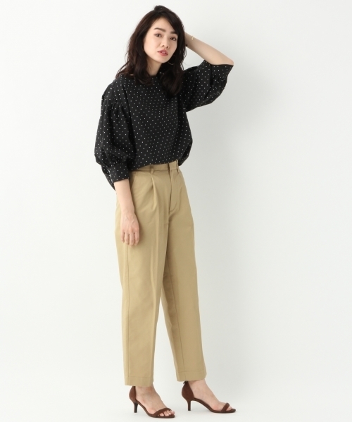 A part by（アパートバイ）の「CPハイウエストチノパンツ 778689（チノパンツ・レディース・ピンク/ブラウン/ベージュ/ネイビー・LARGE/MEDIUM）」の15枚目の写真